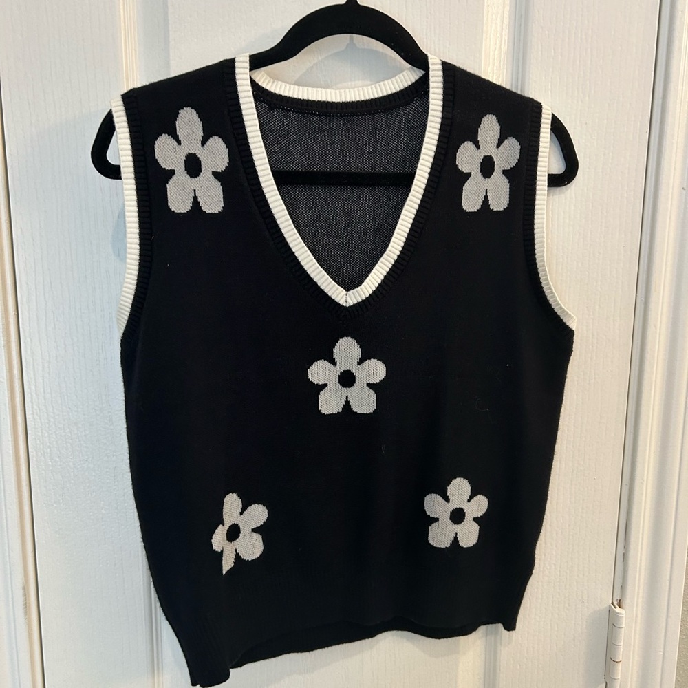 Black and White Floral Knit Vest